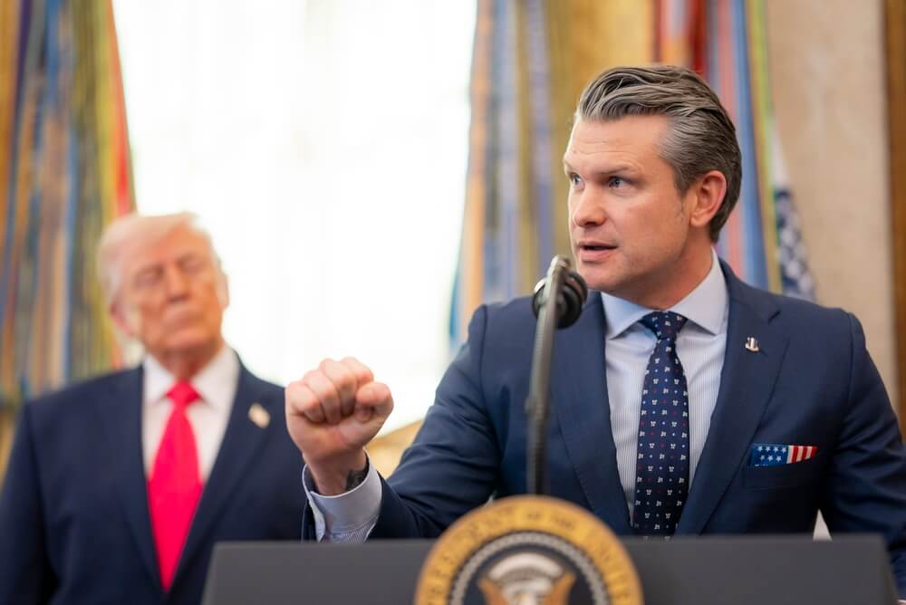 Donald Trump, Pete Hegseth