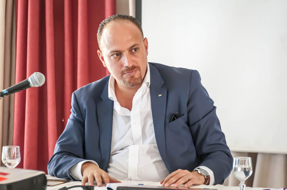 Husam Zomlot