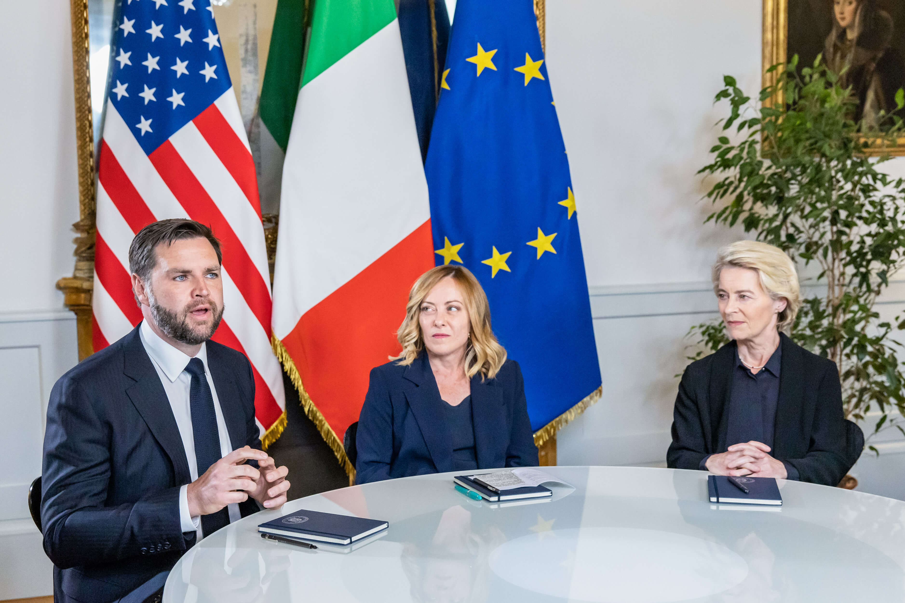 JD Vance, Giorgia Meloni, Ursula von der Leyen