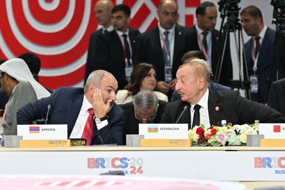 Nikol Pashinyan, Ilham Aliyev