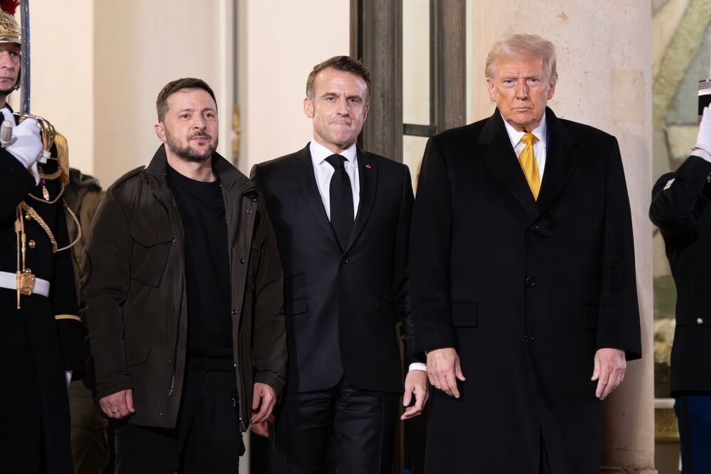 Volodymyr Zelenskyy, Emmanuel Macron, Donald Trump