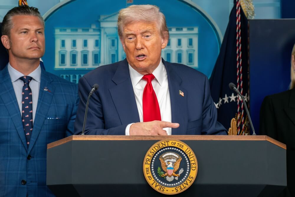 Donald Trump, Pete Hegseth