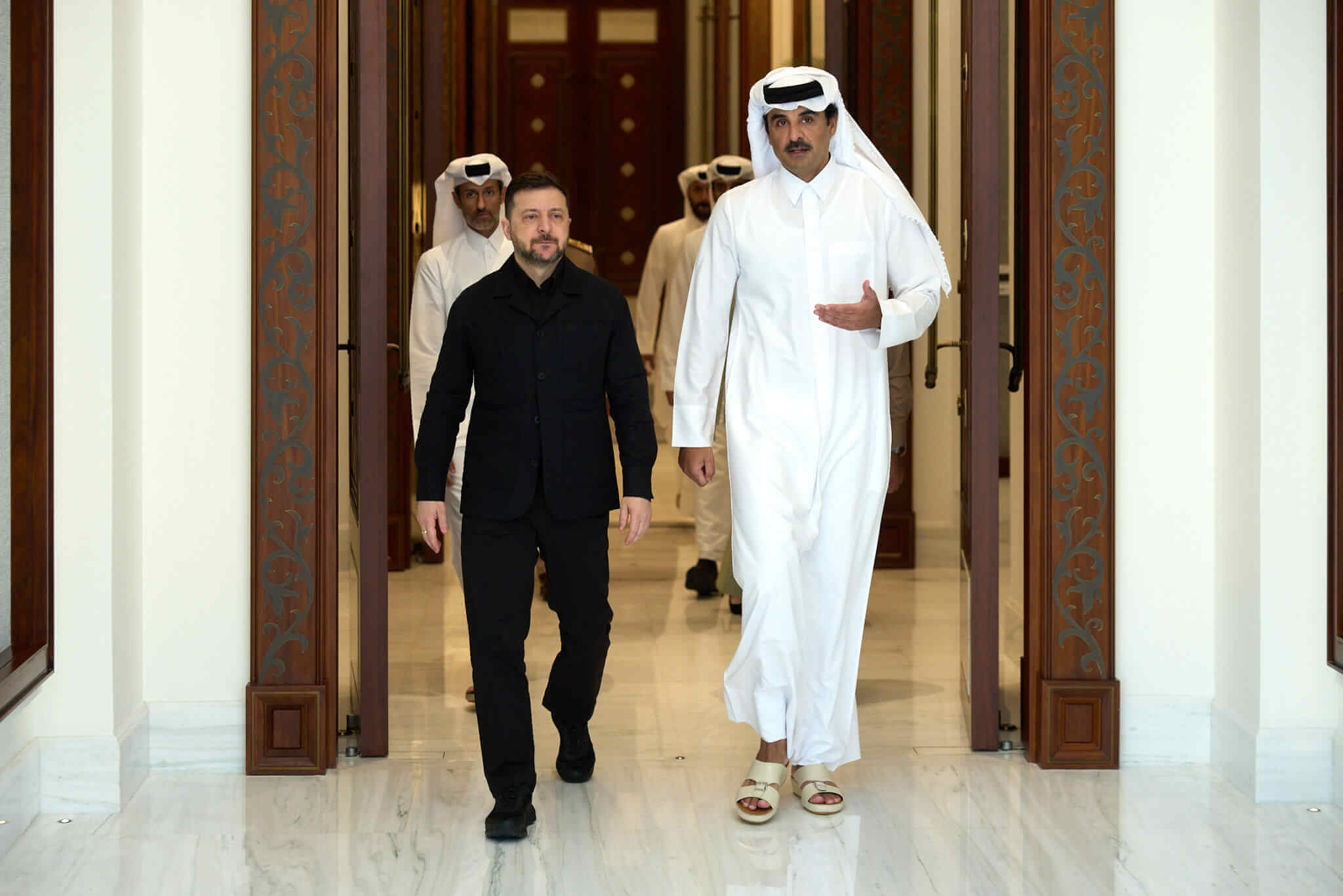 Volodymyr Zelenskyy, Sheikh Al-Thani