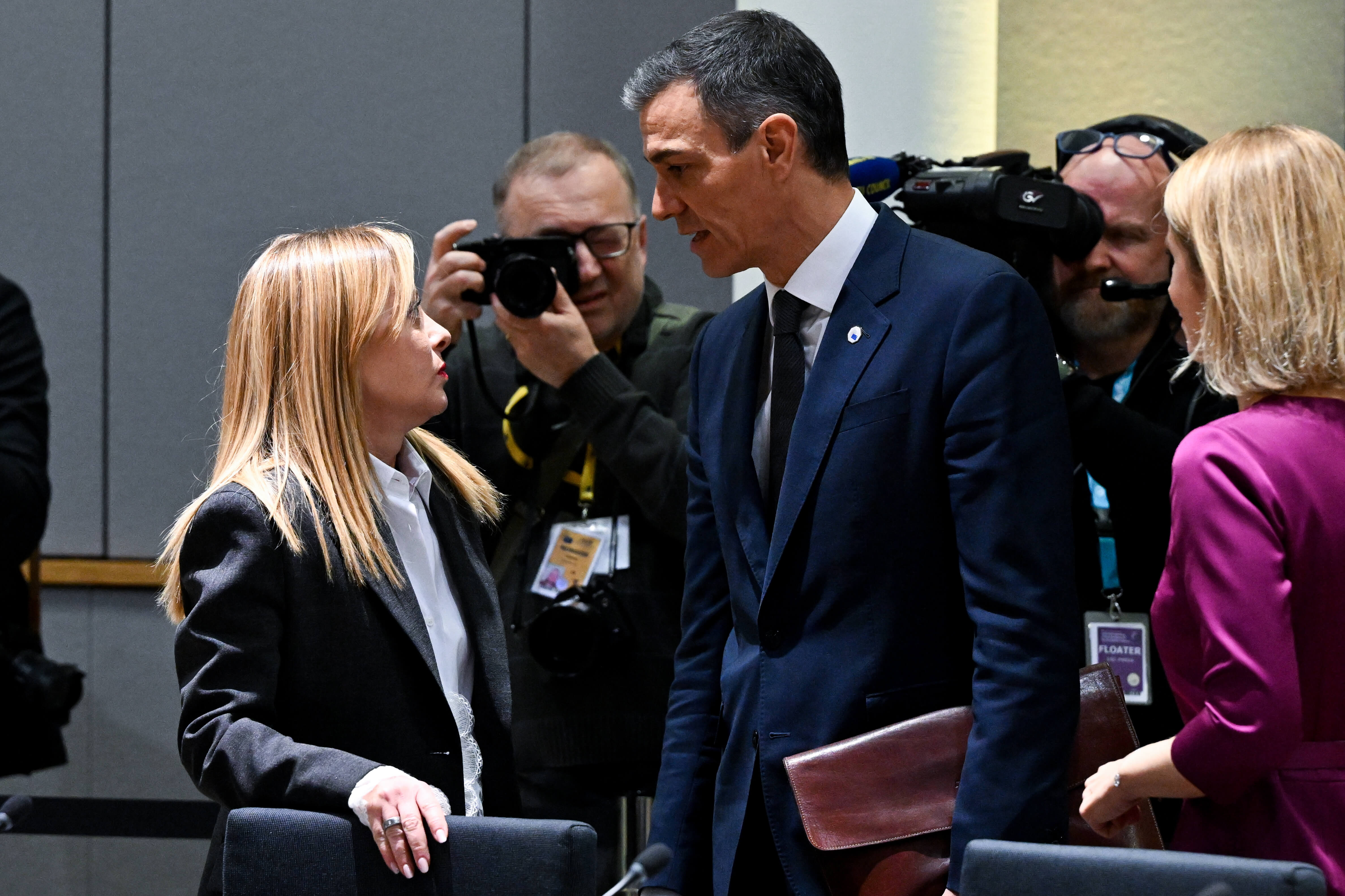 Giorgia Meloni, Pedro Sanchez